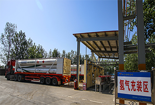 巨茎挺进李淑芬的体内视频